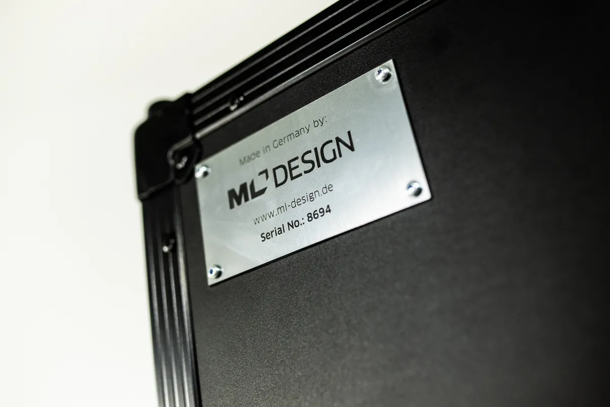 ML DESIGN Workstation 2048PX - Konnektivität